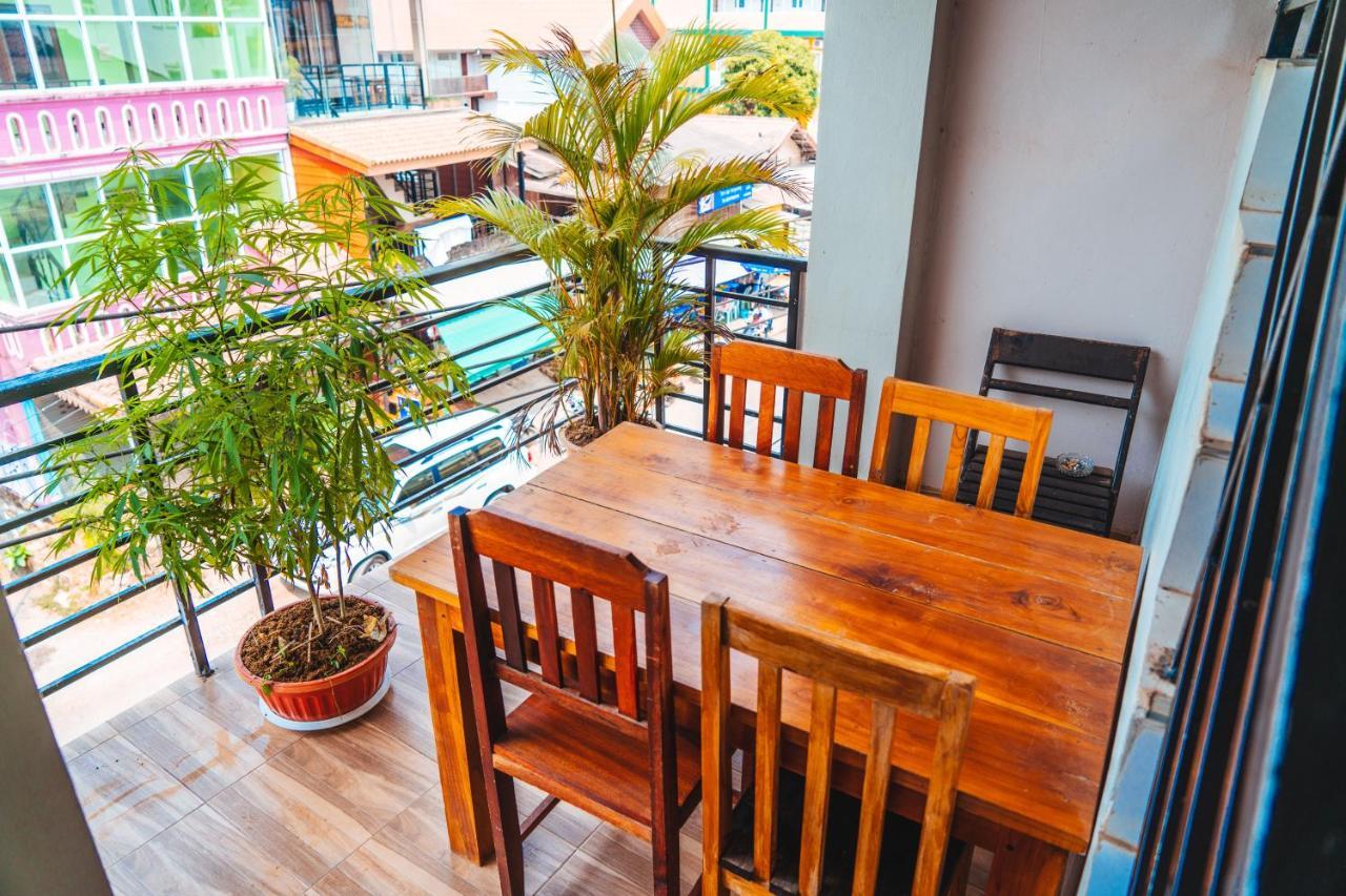 Vang Vieng Sunset Guesthouse & Restaurant Luaran gambar