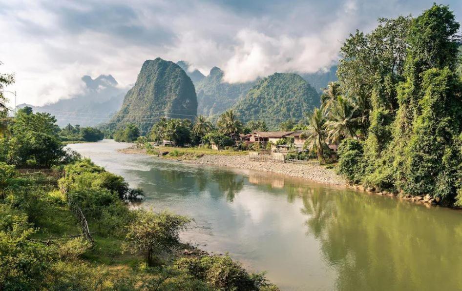 Vang Vieng Sunset Guesthouse & Restaurant Luaran gambar