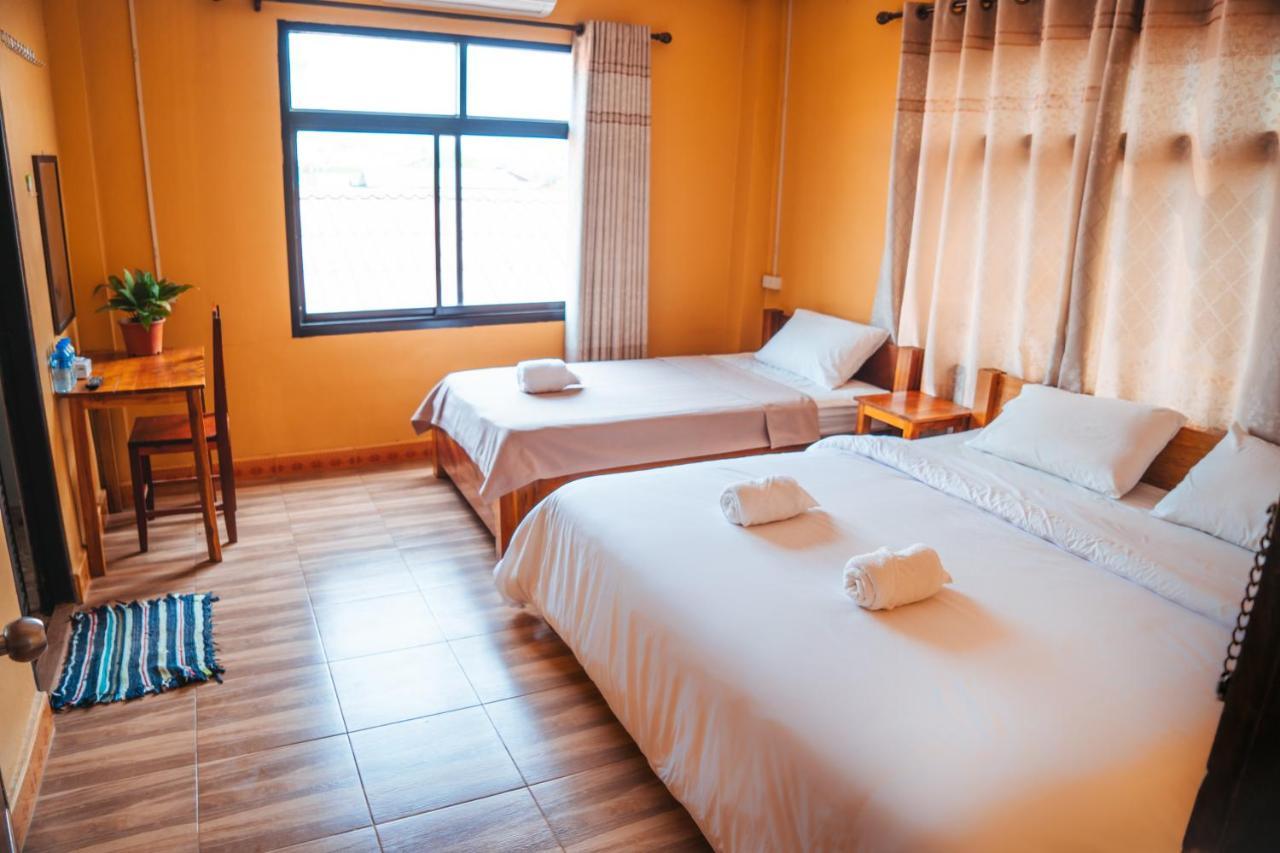 Vang Vieng Sunset Guesthouse & Restaurant Luaran gambar